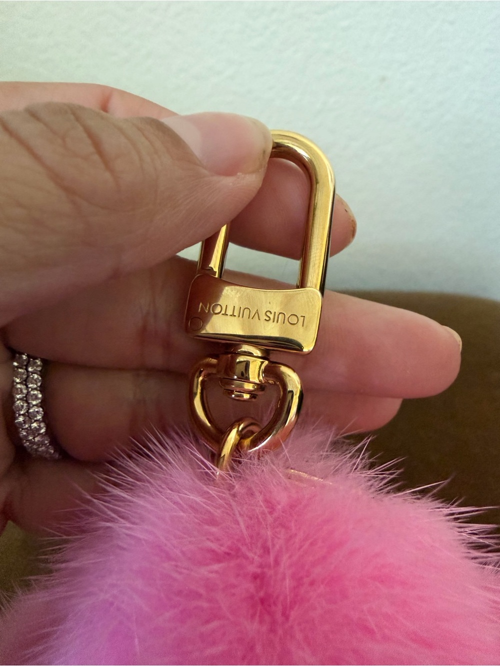 Louis Vuitton Viviene Pink mink fur Pom Bag or Key Charm with Gold Hardware - Picture 4 of 6